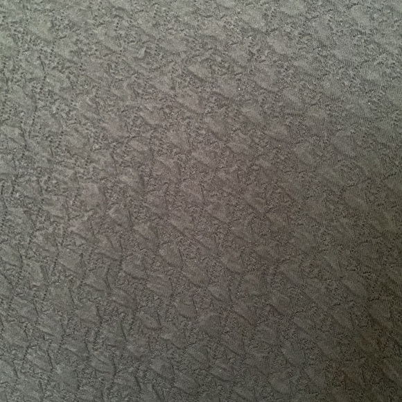 2/$20 Black Smart Set Crop top - Picture 3 of 4